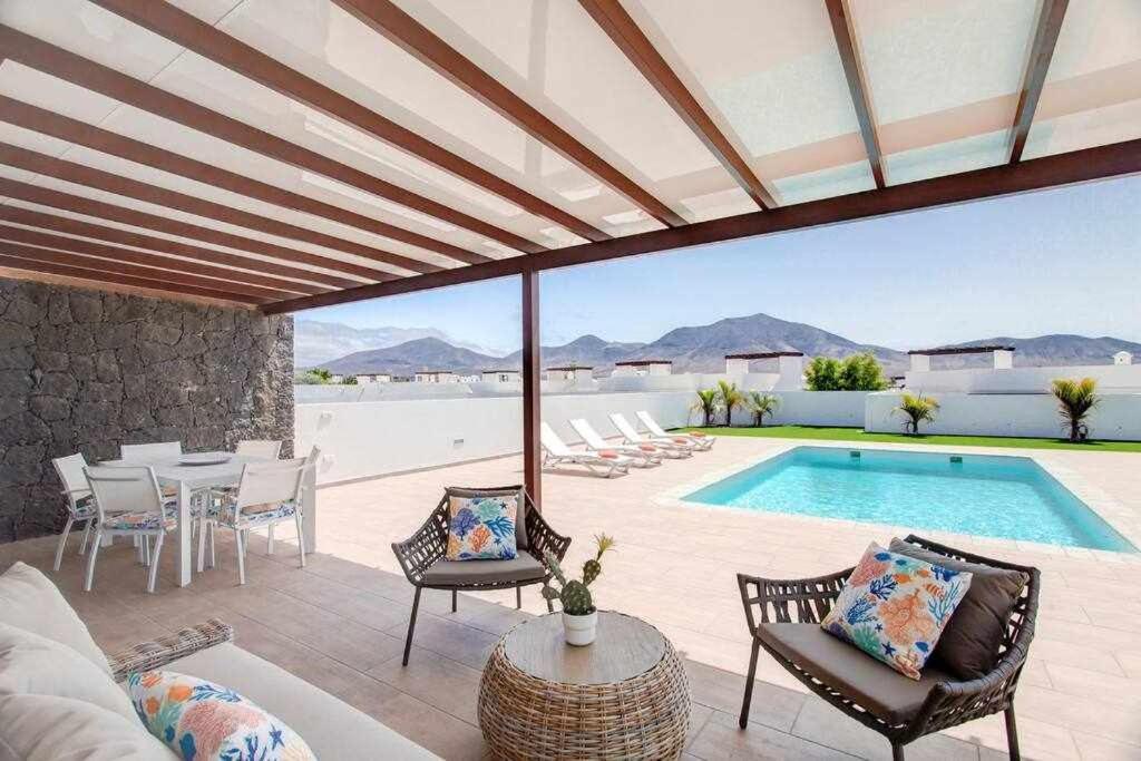 Homu Aura Fantastica Villa Con Piscina Privada Playa Blanca  Buitenkant foto